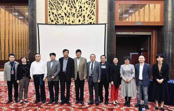 中國環(huán)境科學(xué)學(xué)會“可持續(xù)消費(fèi)與生產(chǎn)促進(jìn)綠色低碳發(fā)展轉(zhuǎn)型”分論壇順利召開